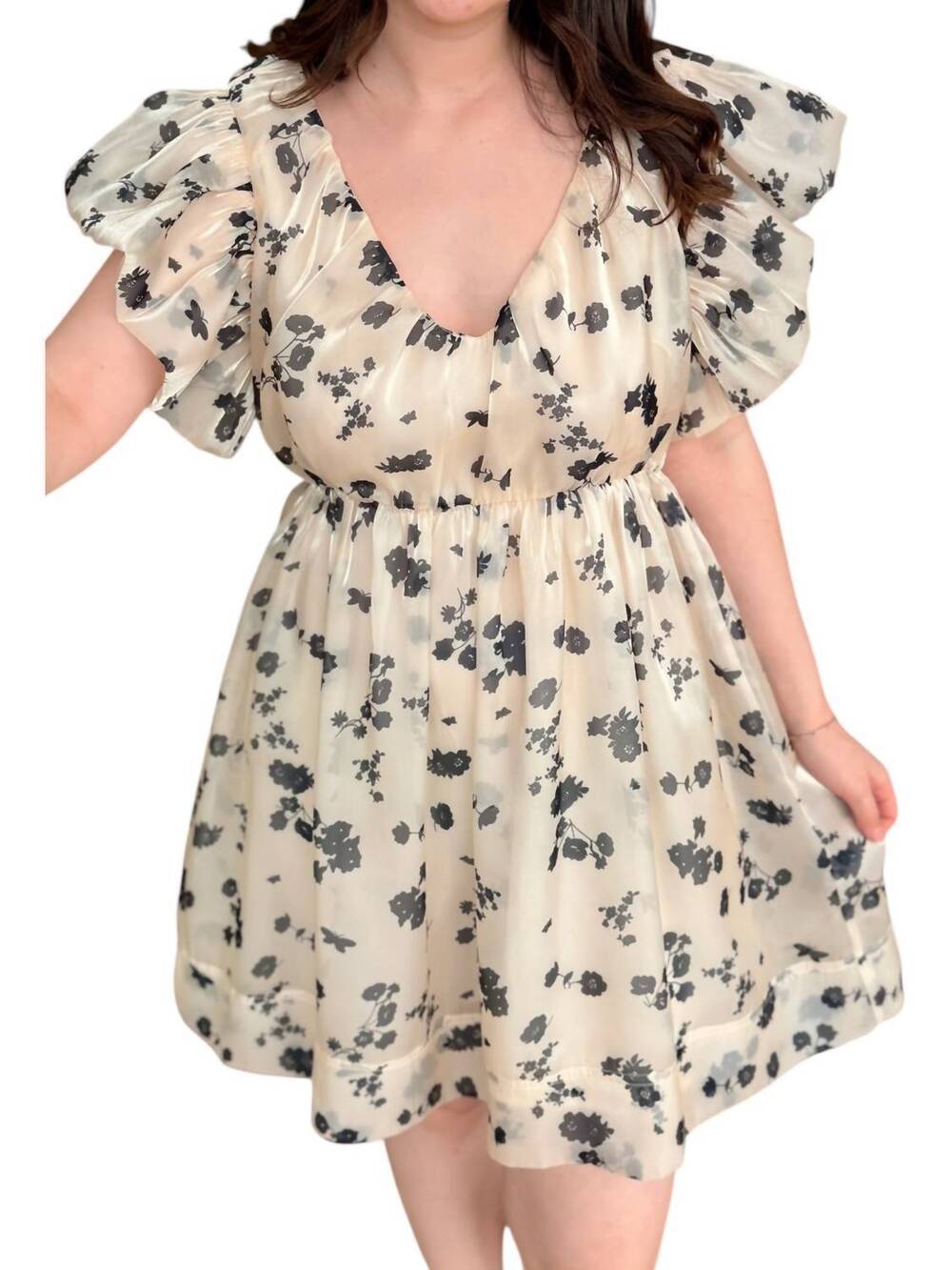 NEW AUREUM midnight garden puff sleeve dress in ivory, black